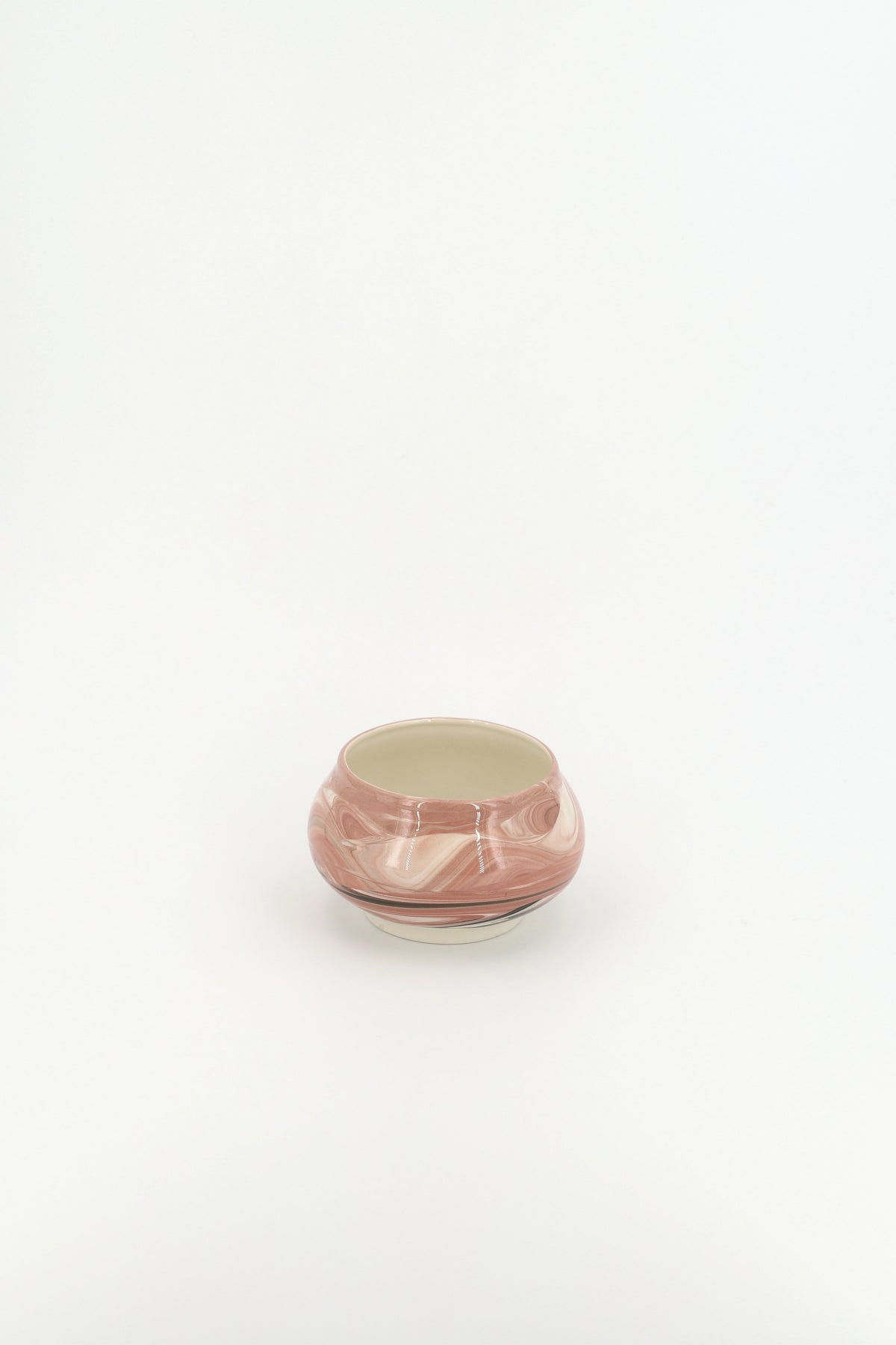 Fear an Eich Round Ceramic Bowl - Pink