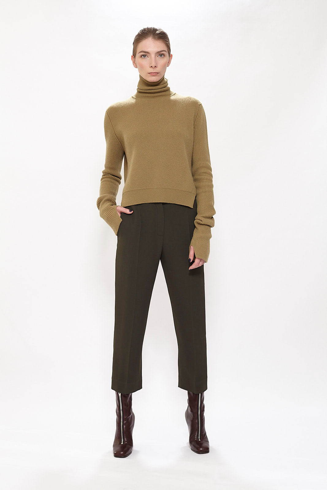 Roll Neck Crop Cashmere Sweater - Algae