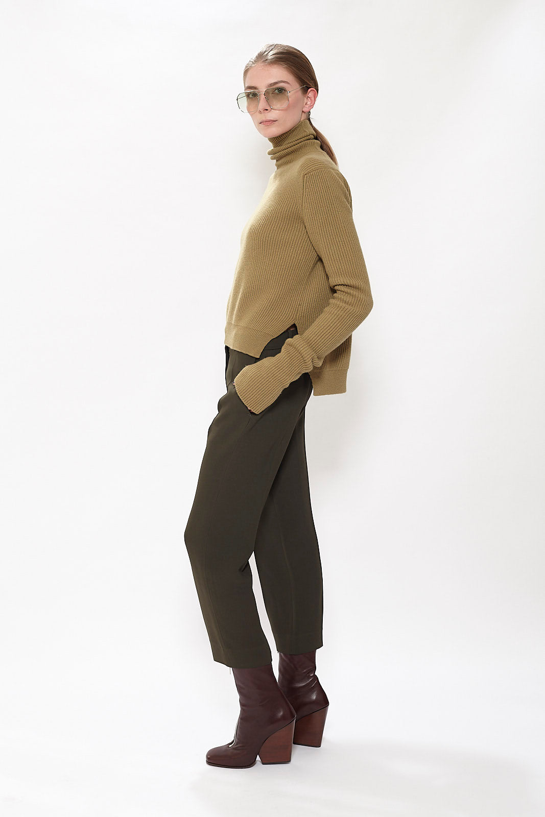 Roll Neck Crop Cashmere Sweater - Algae