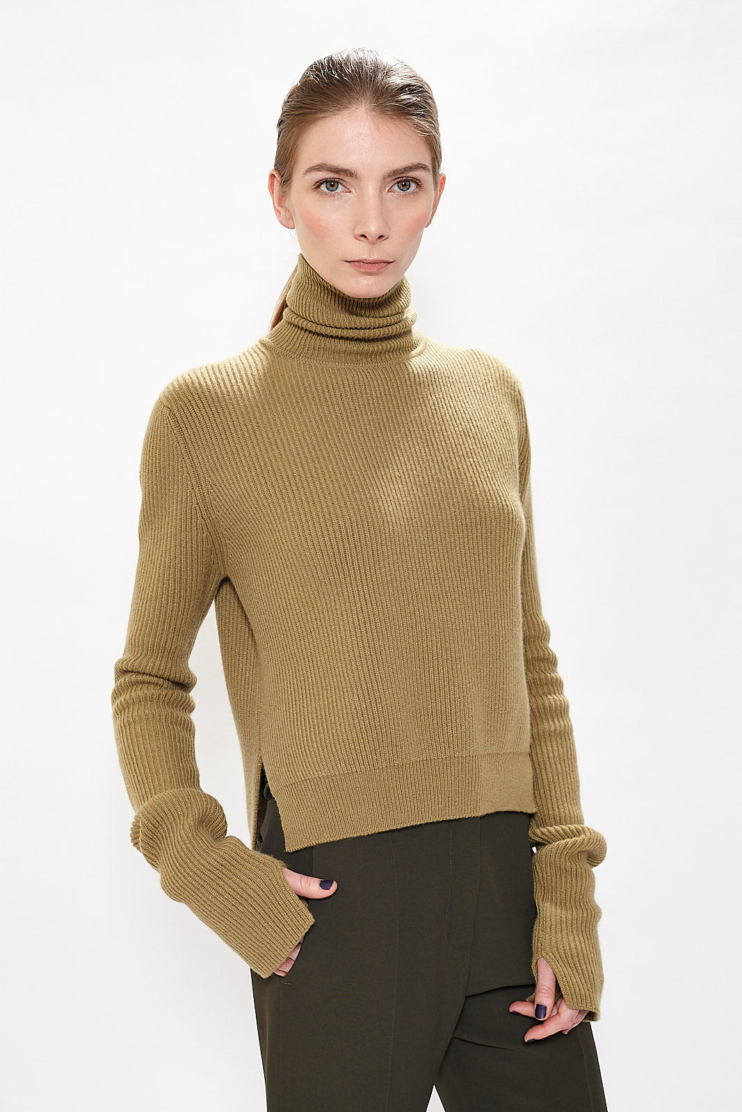 Roll Neck Crop Cashmere Sweater - Algae